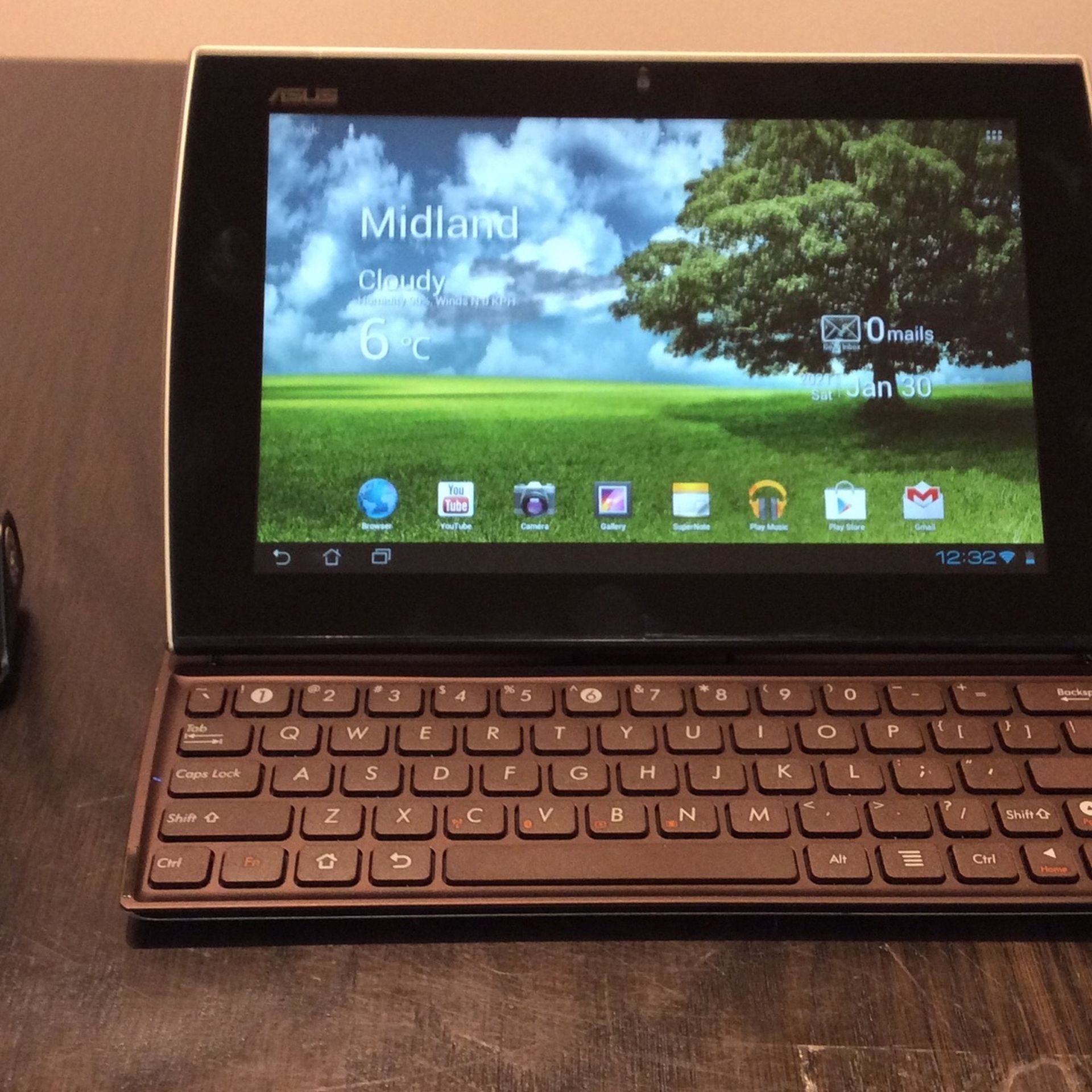 Asus Eee Pad Slider SL101 Tablet