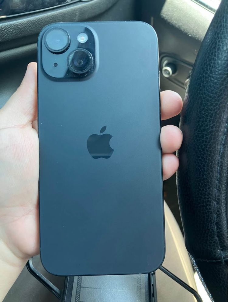 iPhone 15 AT&T