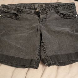 Woman's Shorts