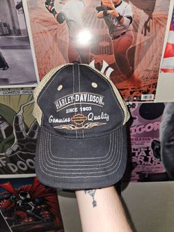 Harley-Davidson Juneau Avenue Milwaukee Wisconsin Vintage Trucker Snapback Hat