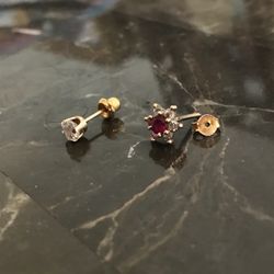 Real Gold Earrings Or Nose