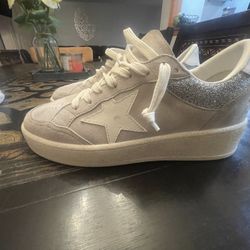 Golden Goose Women’s Shoes (READ DESCRIPTION)