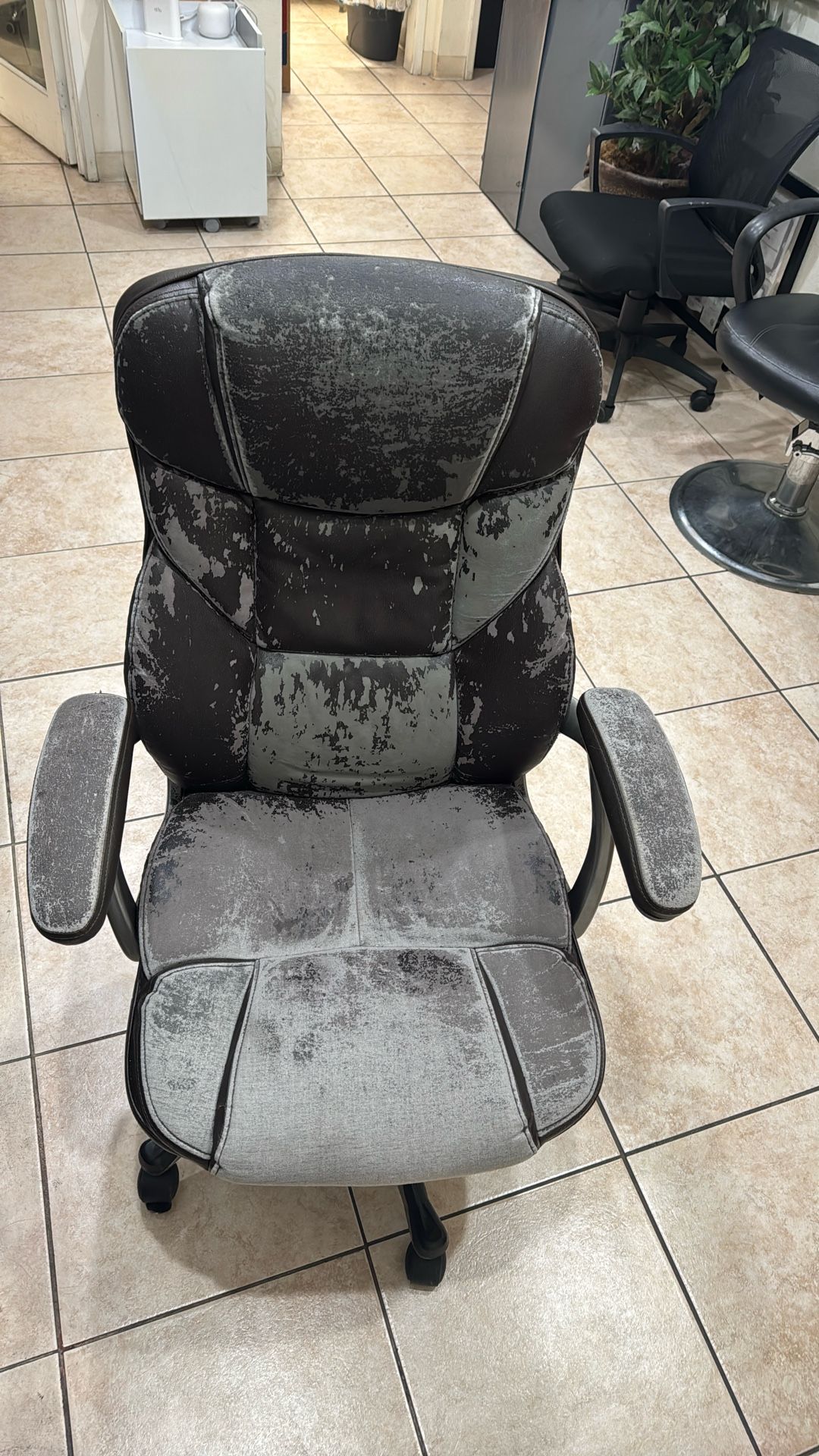Free Chair