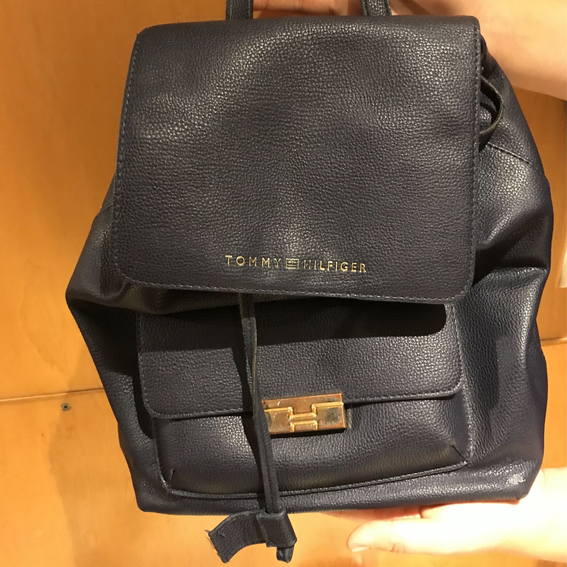 Tommy Hilfiger Francesca Il Flap Small Faux Leather Backpack Used In Good Condition