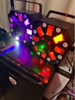 Selling a two pairs Dj lights