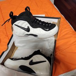 Nike Air Foamposite pro “Black/White”