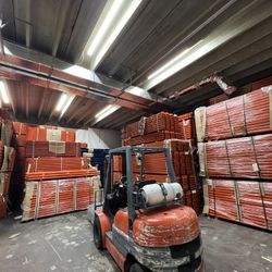 96” X 4” Beams Teardrop Pallet Racks Beams Uprights Wire Decks Forklift Raymond 