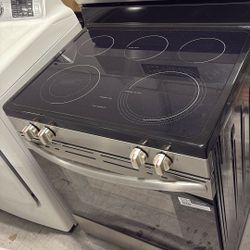 Frigidaire 30” Electric Stove