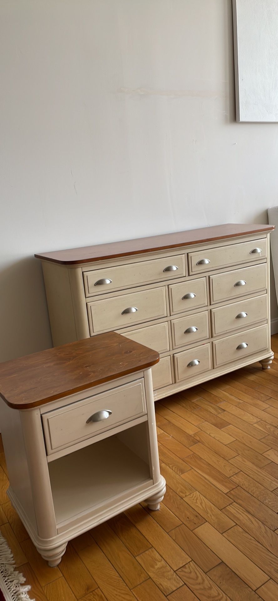 Liberty furniture dresser and nightstand