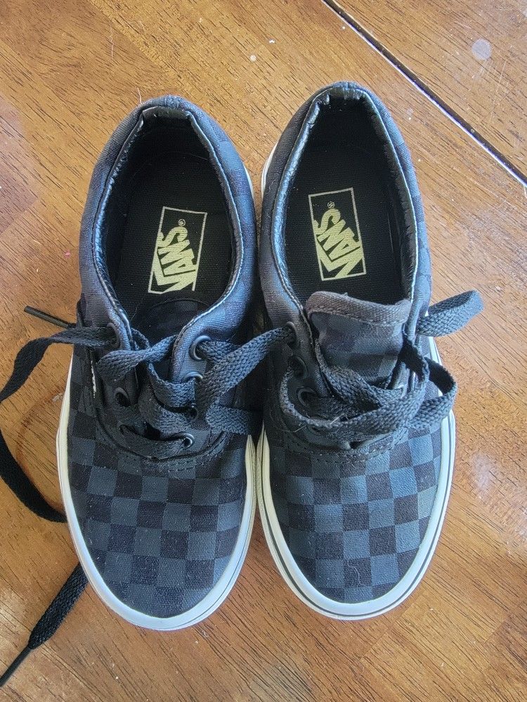 Size 12 Youth Checkered Vans