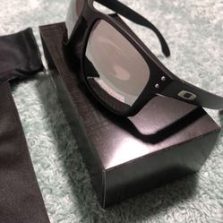 Oakley Holbrook XL Sunglasses New 