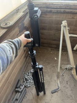 Ultimate Support Speaker Stand