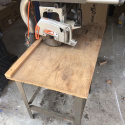 Black And Decker Saw