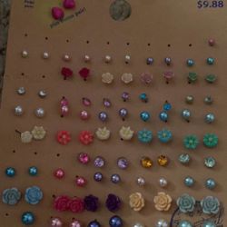 Earrings Several 