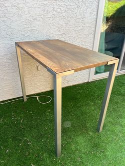 CB2 Table
