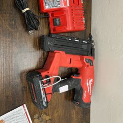 Milwaukee Nailer 