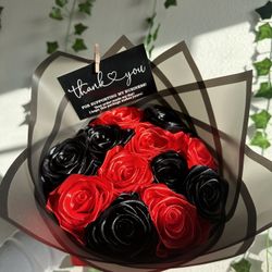 12 Rose Bouquet 