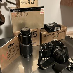 Nikon 35mm With Accessories 