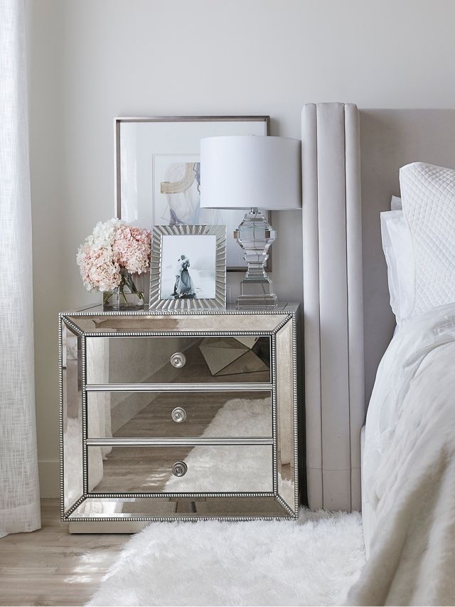 BRAND NEW Z Gallerie Omni Mirrored 3 Drawer Nightstand RETAIL 800 for