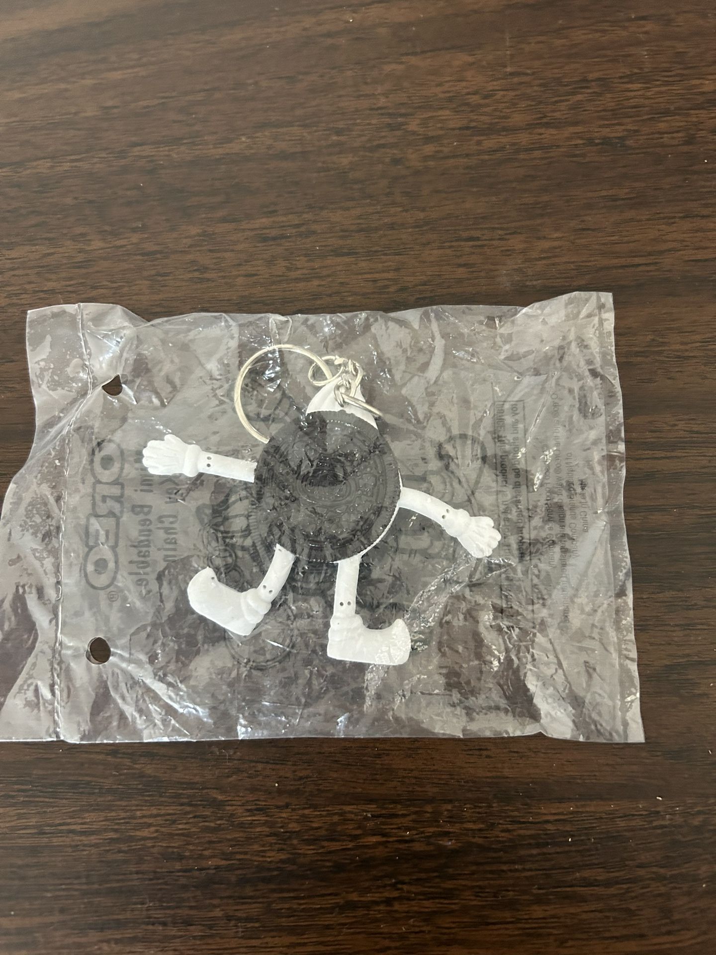 OREO Mimi 2 1/2 Inch Bendable Keychain Nip