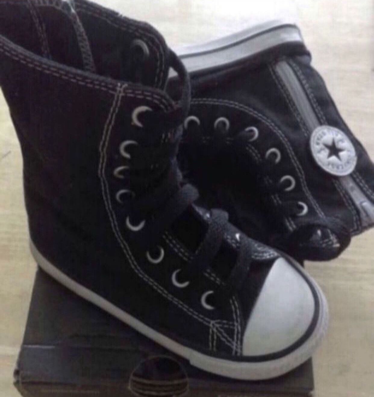 Converse Size 7