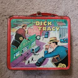 Vintage 1967 Dick Tracy lunch box (No Thermos)