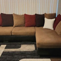 Sectional Couch Great Condition Super Clean And Comfy