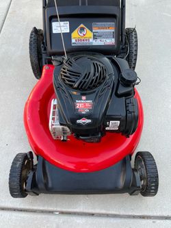 Yard machine Push Lawnmower