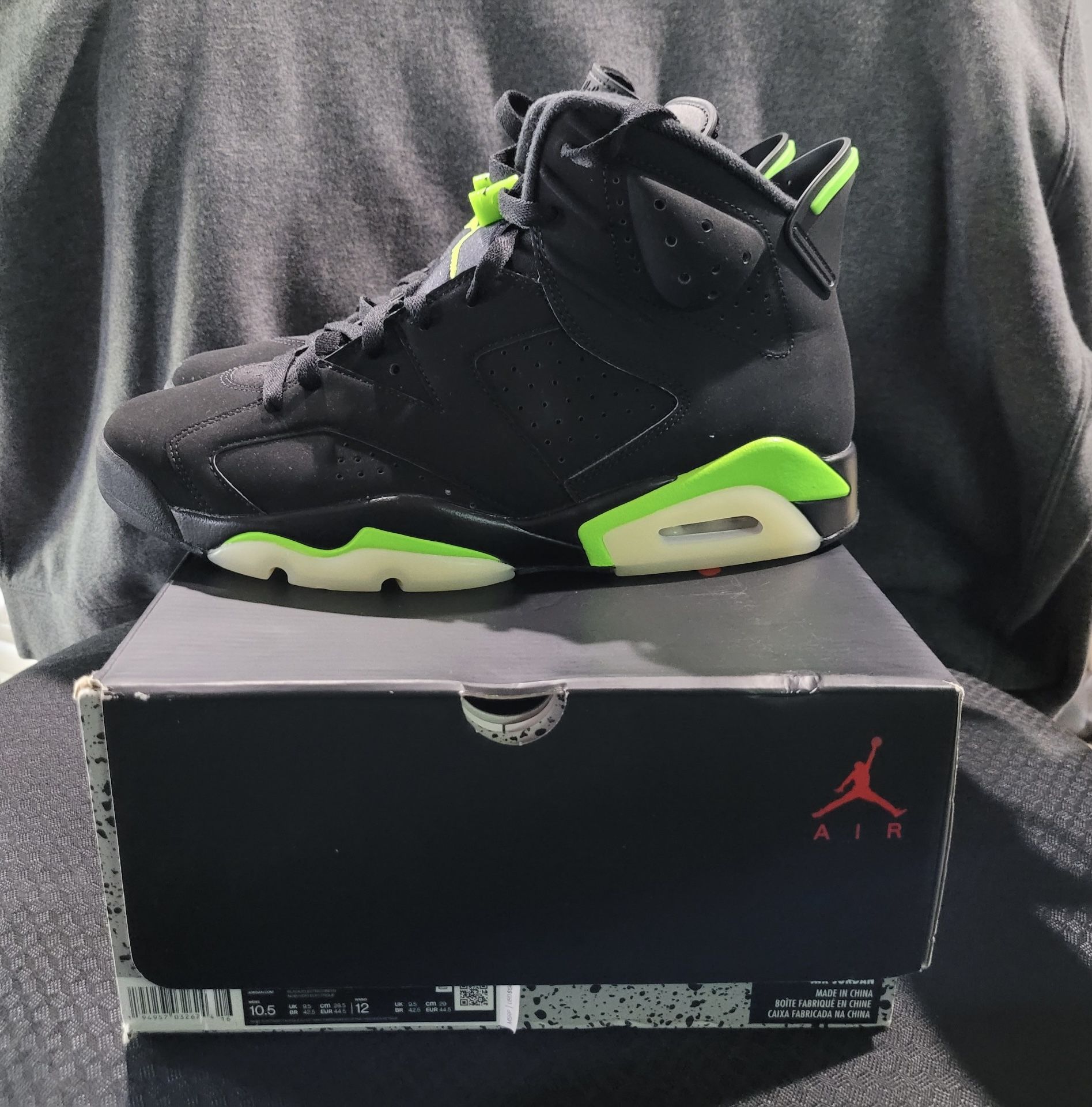 Air Jordan 6 Electric Green Size 10.5