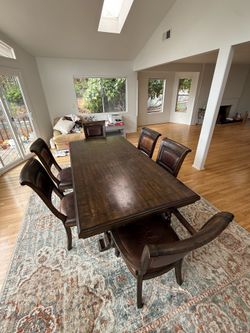 Kitchen table