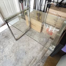glass End table !!!