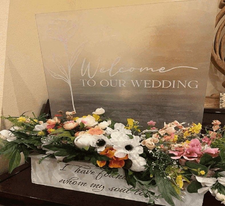 Make Your Wedding Perfect with Elegant Accessories! soldier many