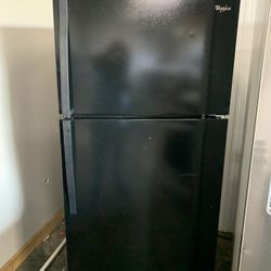 refrigerator 