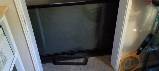 LG 50 inch plasma TV