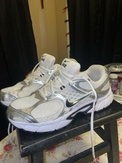 Men’s Nike 9.5
