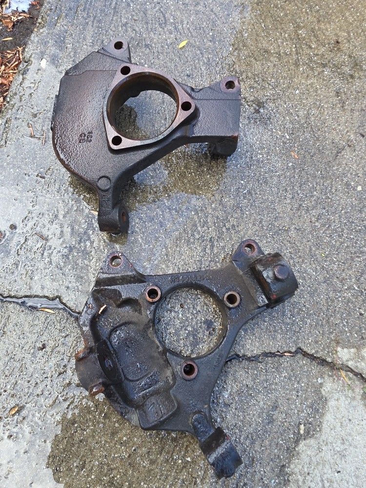 SIERRA / SILVERADO SPINDLES