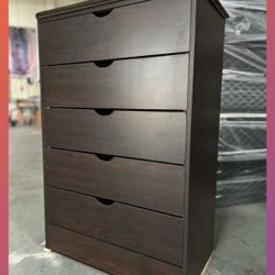5 Drawer Dresser 