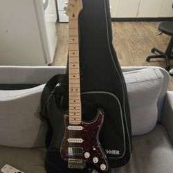 Donner DST-152 Electric Guitar + Donner Padded Case
