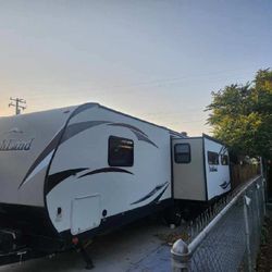 TRAVEL TRAILER