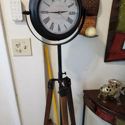 Antique Battery Powered Clock