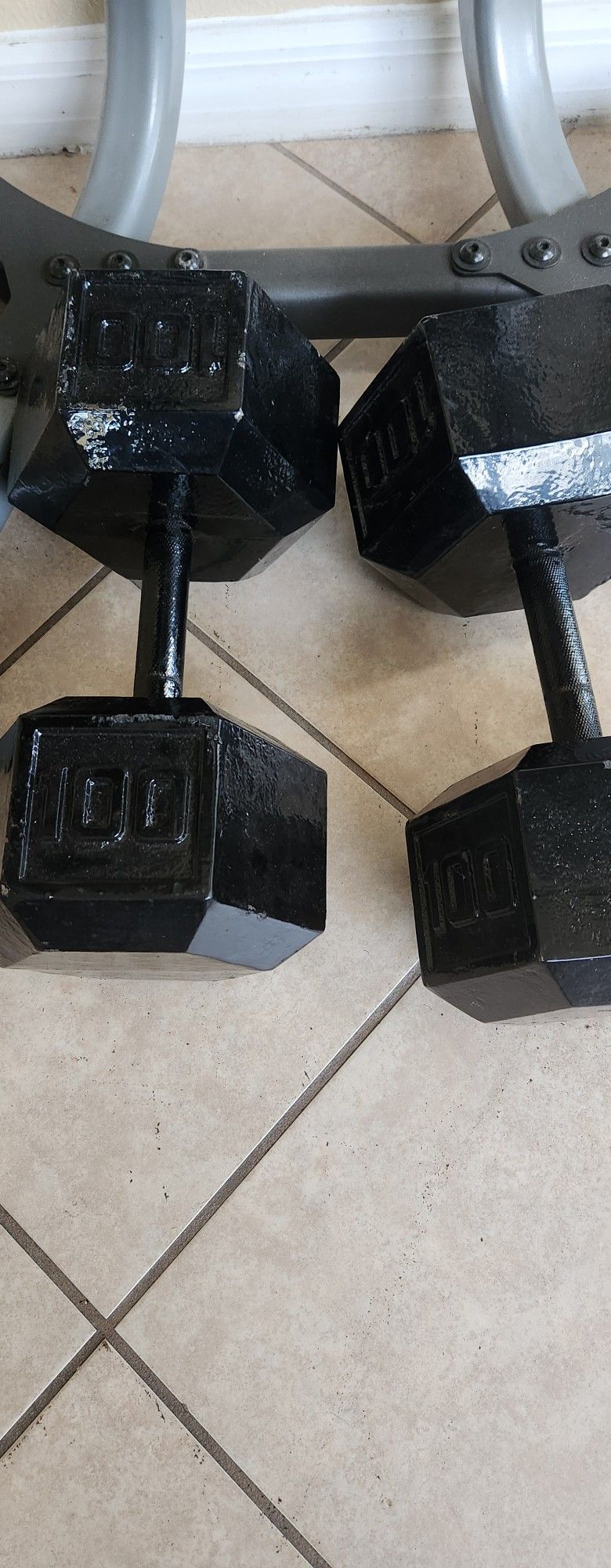 100 Lbs Dumbbells - Great Condition