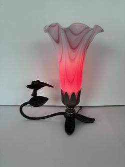 Hummingbird/Lily Cast-Metal/Blown-Glass Tiffany-Style Table Lamp
