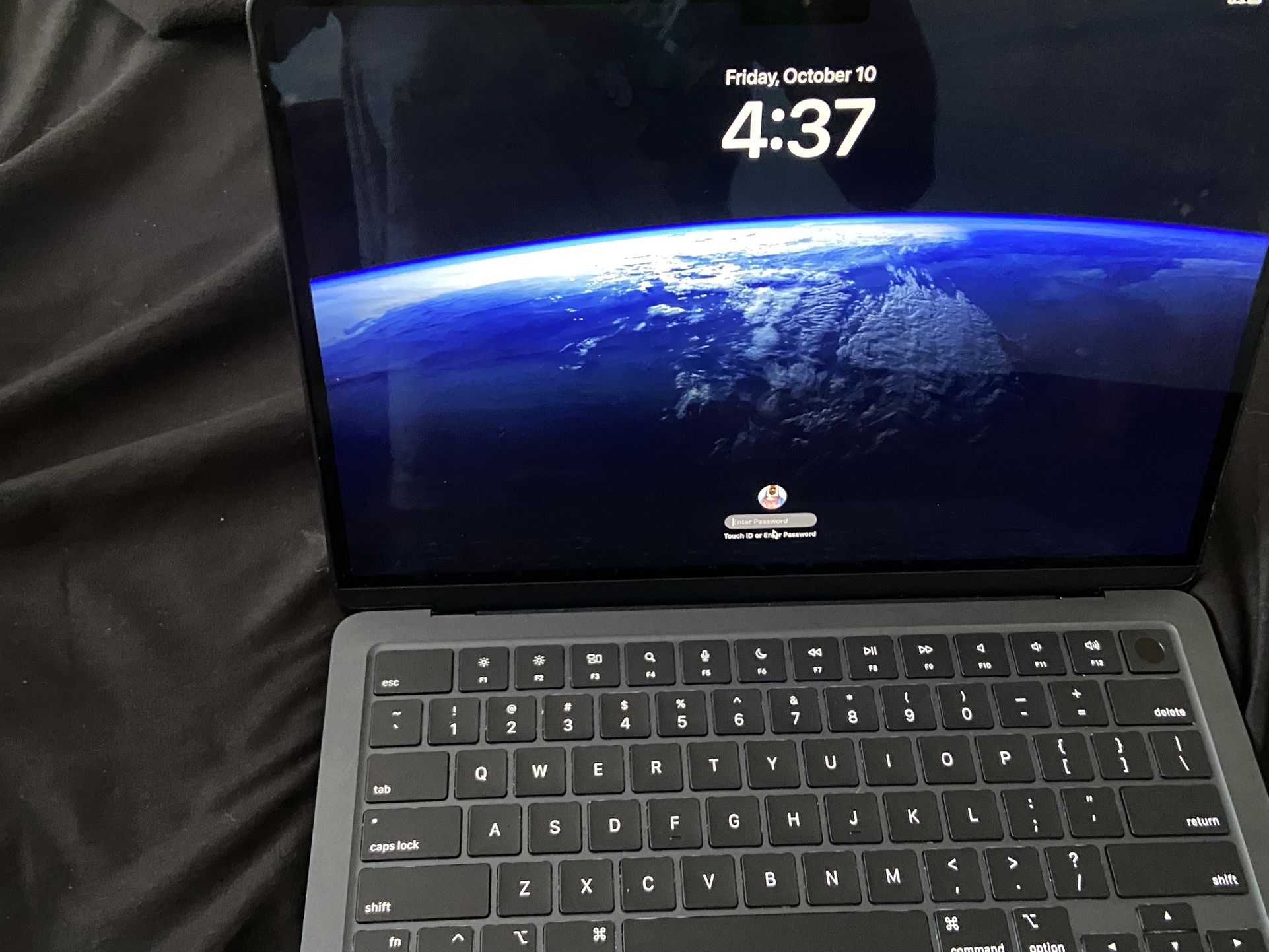 MacBook Air (M2, Space Grey)