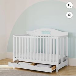 Graco Story 5-in-1 Convertible Baby Crib White