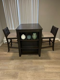 table and chairs