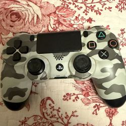 PlayStation 4 PS4 Wireless Controller Urban Camo used 