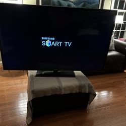 60” SAMSUNG SMART LED TV