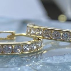 $425 Yellow Gold W Zirconia Hoop Earrings