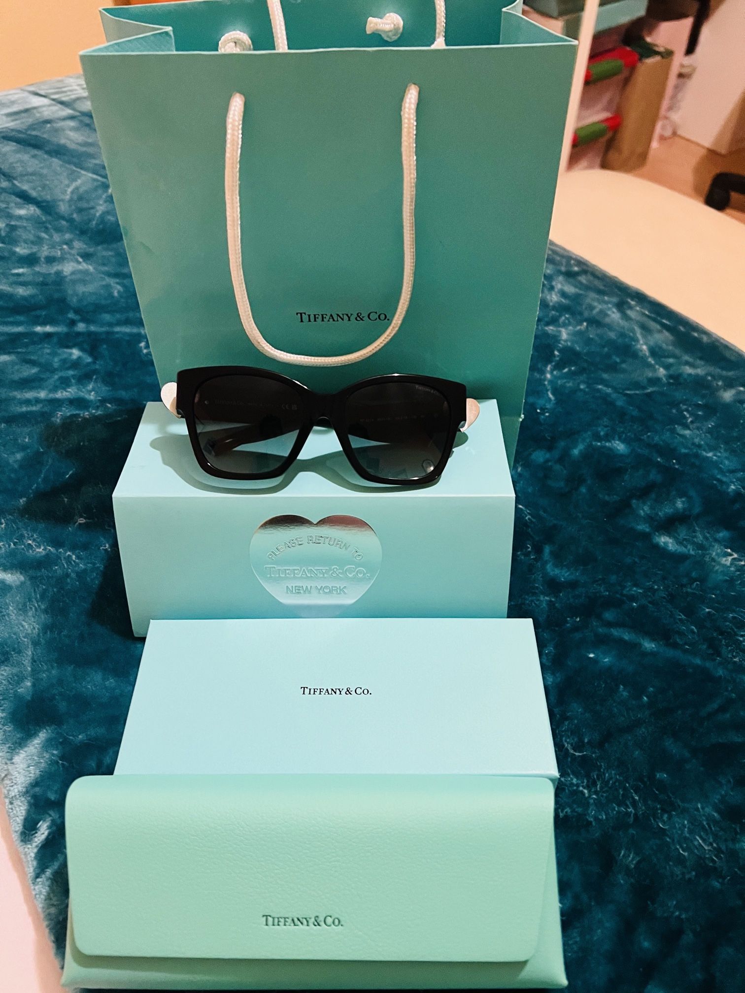 Tiffany And co. Classic Sunglasses includes Everything As Picture 