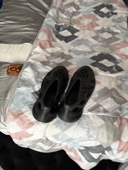 Brand New Foam Runner Size 12.
